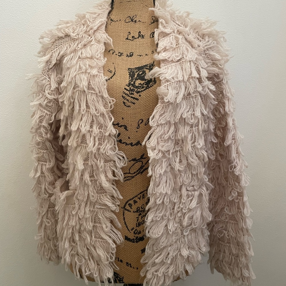 ASTR the label Darby Sweater Cardigan in Pale Blush (Cream)